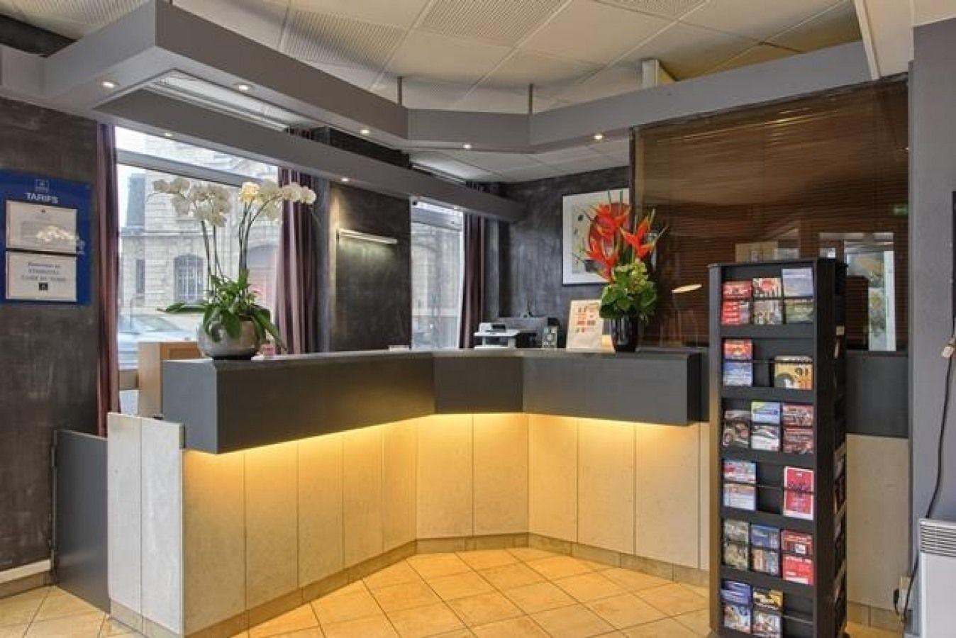 Hotel De L'aqueduc 3*